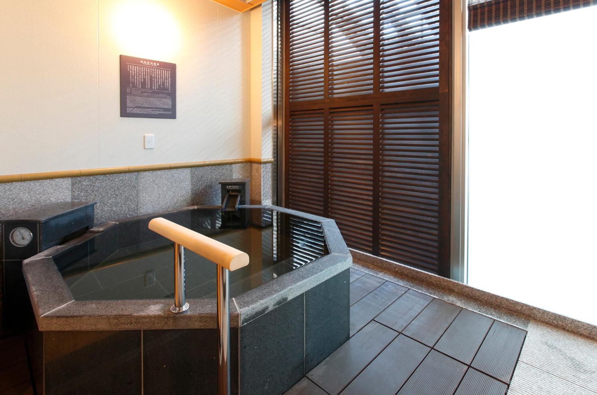 Kobe Harbor Land Onsen Manyo-Club Hotel Exterior photo